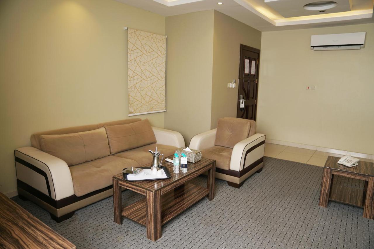 La Rive Hotels & Suites Dammam Buitenkant foto