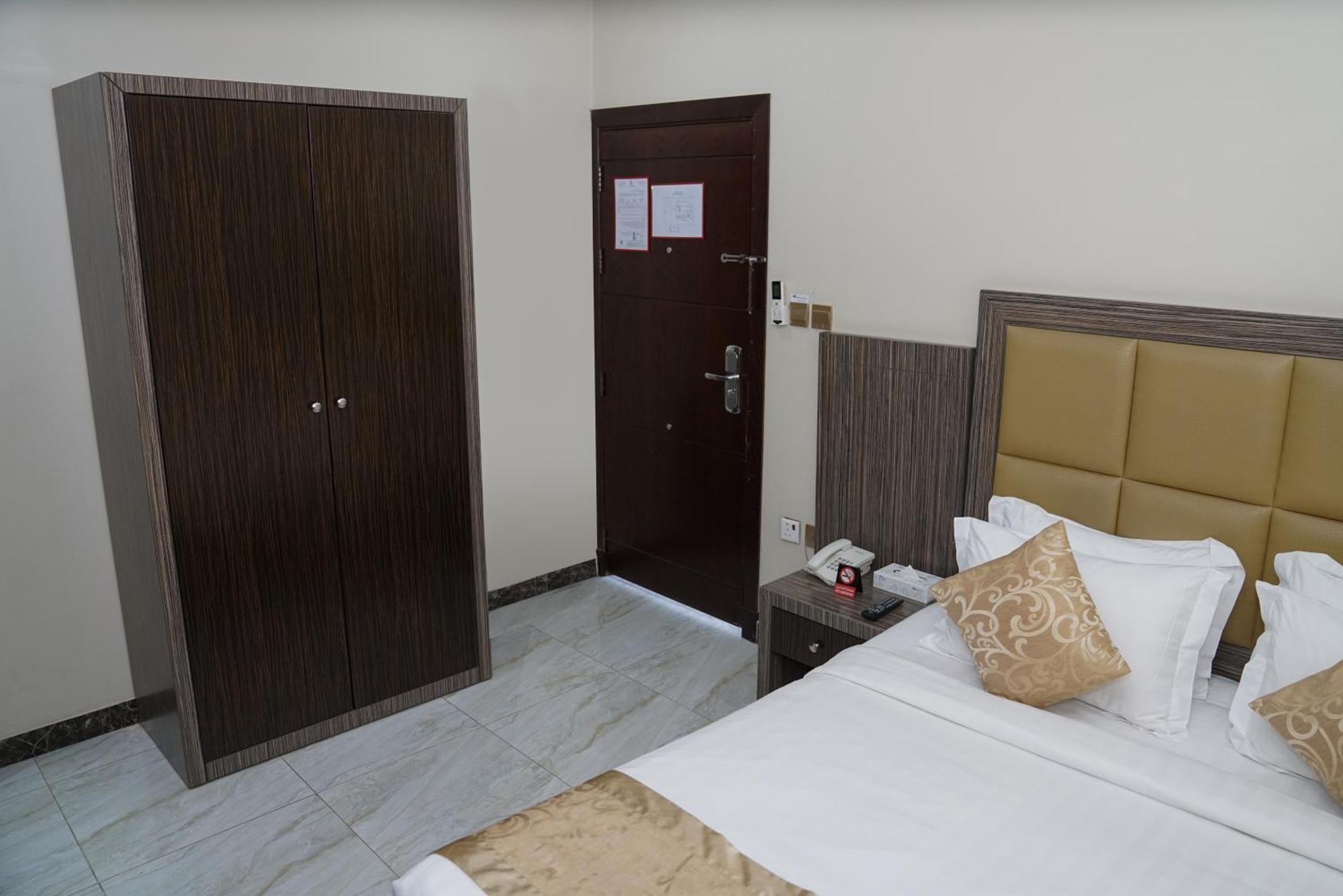 La Rive Hotels & Suites Dammam Kamer foto